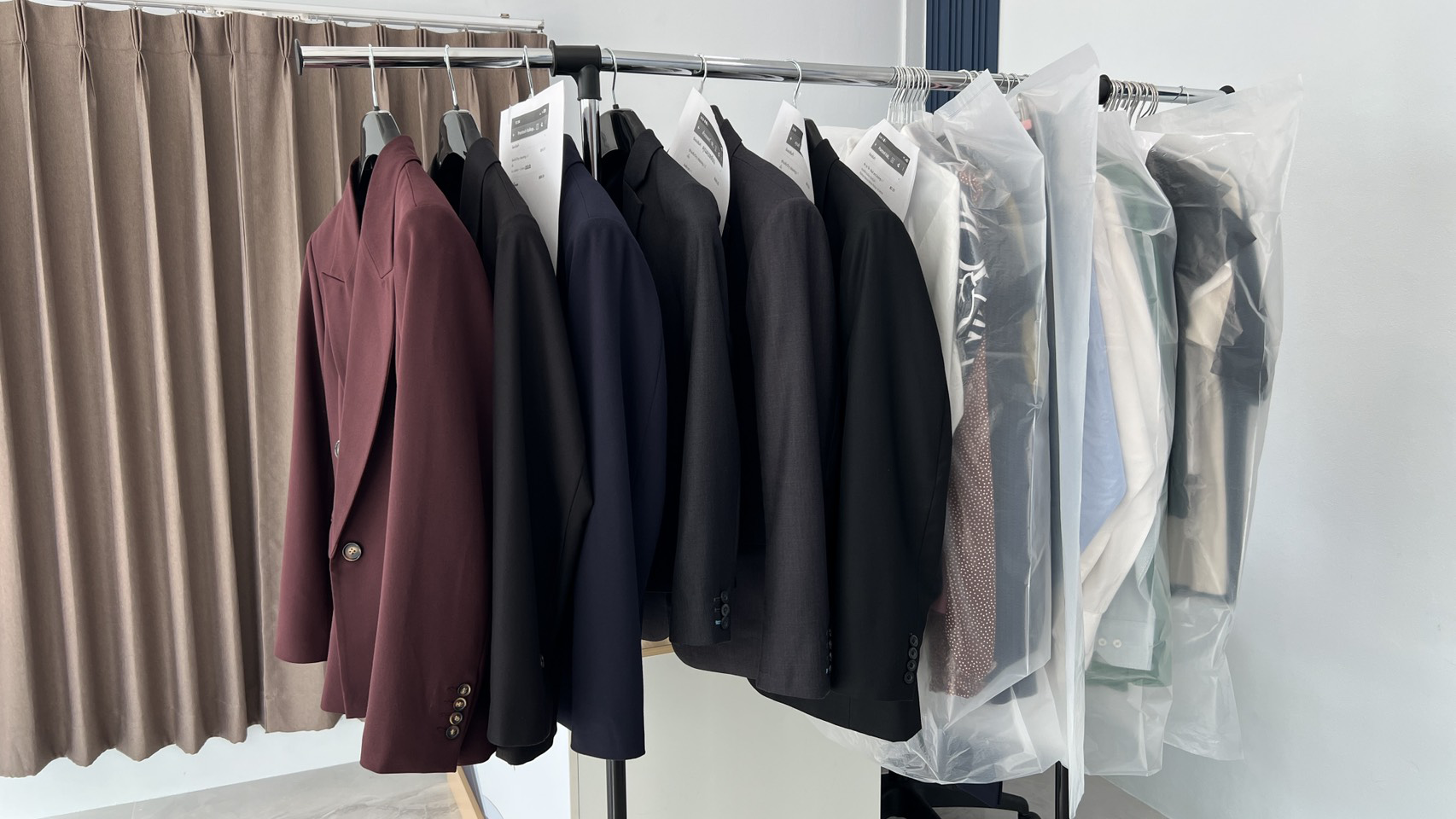 ผลงานซักแห้งและรีดขึ้นทรง Nova Laundry
